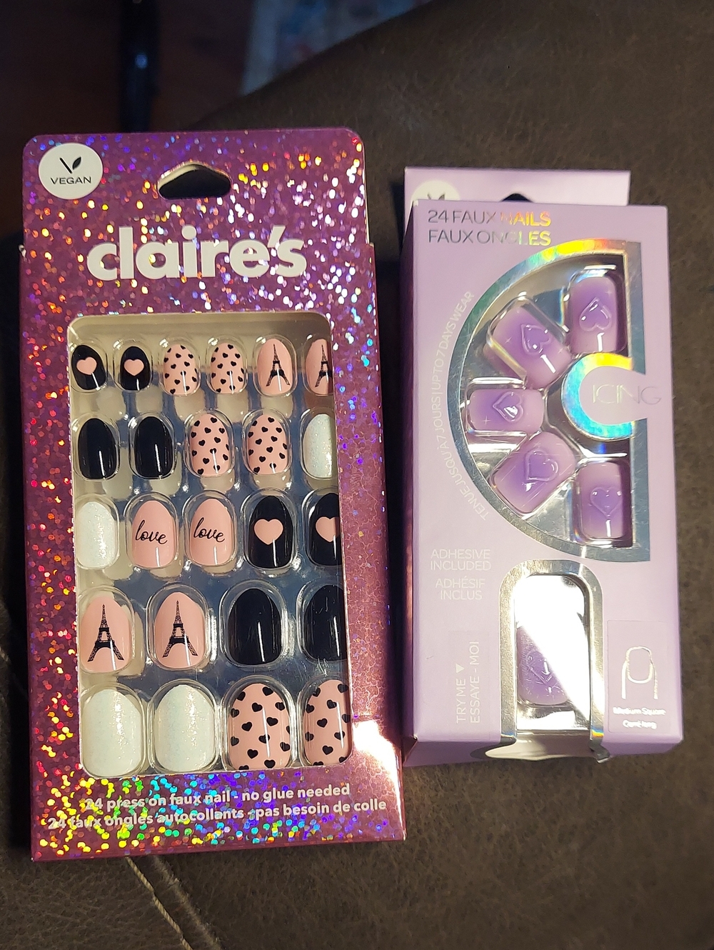 Claire's Pink, Black & White Eiffel Tower Press-On Nail Set